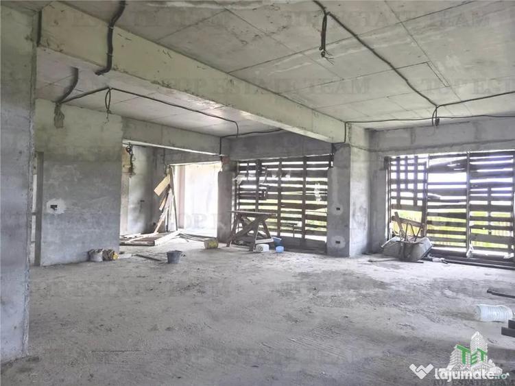 Casă cu 6 camere cu Teren 1372 Mp în Ghermănești