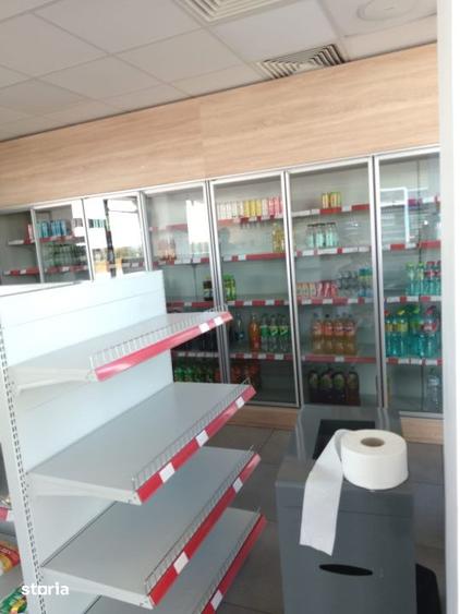Spațiu comercial, de 240 mp, în Brădești