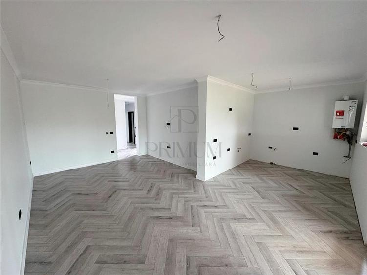 Duplex cu 3 camere cu Canalizare în Moșnița Nouă