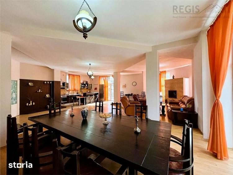 Casă cu 10 camere cu Teren 1238 Mp în Malul Ursului