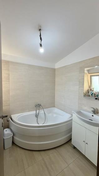 Duplex cu 4 camere cu Teren 160 Mp în Tunari