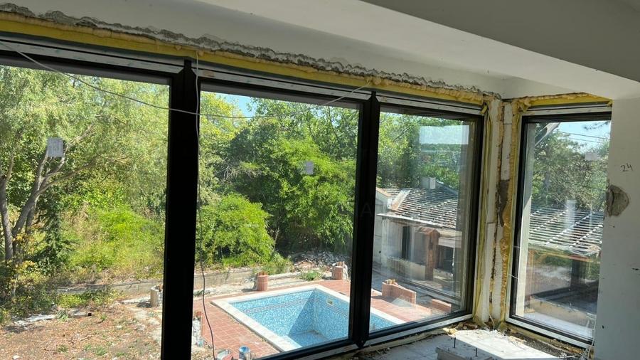 Casă individuală cu 11 camere cu Piscina în Snagov