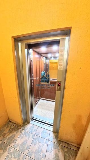 Apartament cu 3 camere decomandat în Unirii