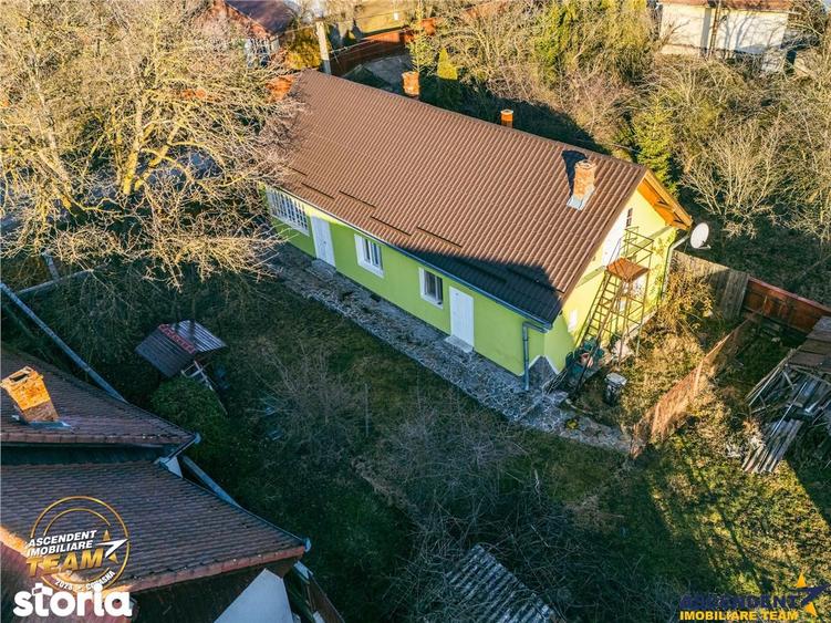 Casă cu 2 camere cu Teren 656 Mp în Brețcu