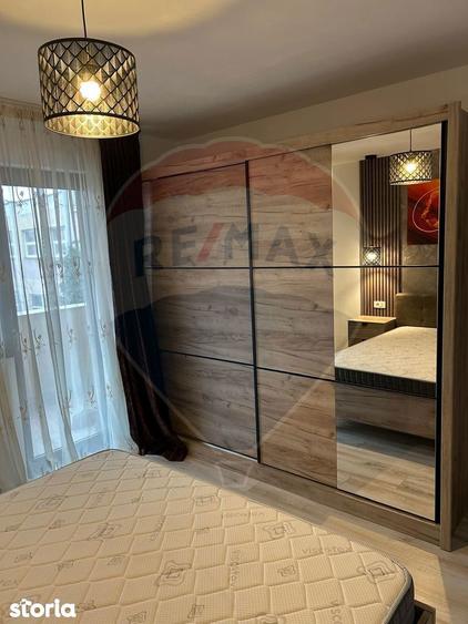 Apartament cu 2 camere decomandat, mobilat în Central
