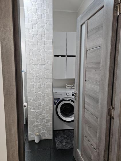 Apartament cu 3 camere decomandat în Sânnicoară