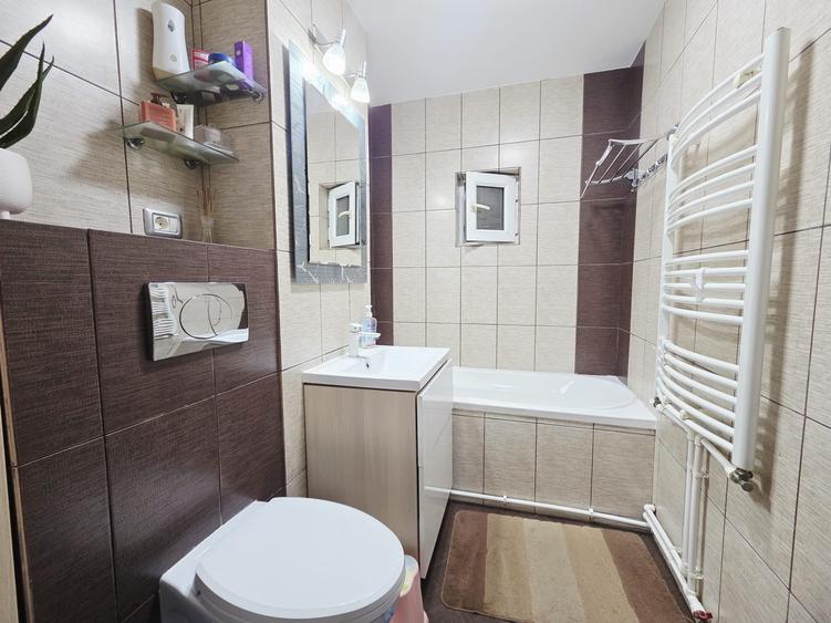 Apartament renovat mobilat si utilat la cheie Micro 21 - 10