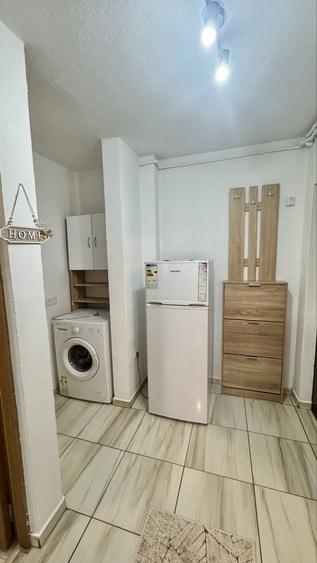 Apartament cu 2 camere decomandat în Exterior Vest