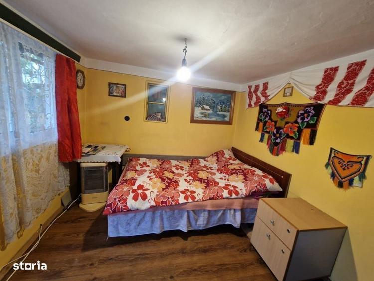 Casă cu 3 camere în Ciești