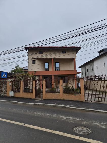 Casă individuală cu 5 camere cu Canalizare în Bragadiru