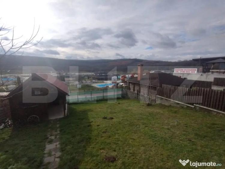 Casă cu 4 camere cu Canalizare în Beclean