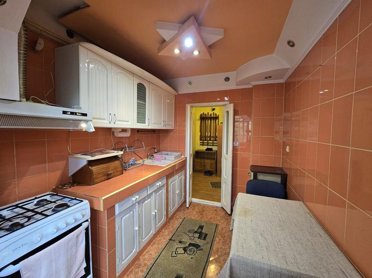 Apartament cu 3 camere decomandat în Vidin-Progresul