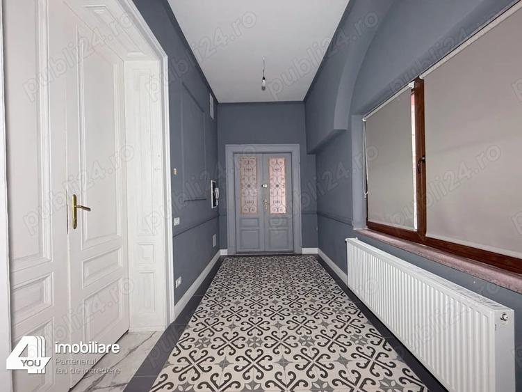 Casa S+P+M zona Ultracentrala la curte cu 2 vecini, recent renovata - 16