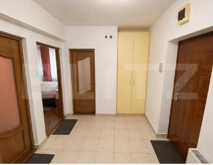 Apartament cu 2 camere decomandat în Gruia