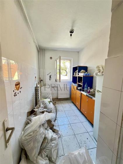 Sagului, apartament 2 camere, decomandat, etaj 1, bloc izola - 4