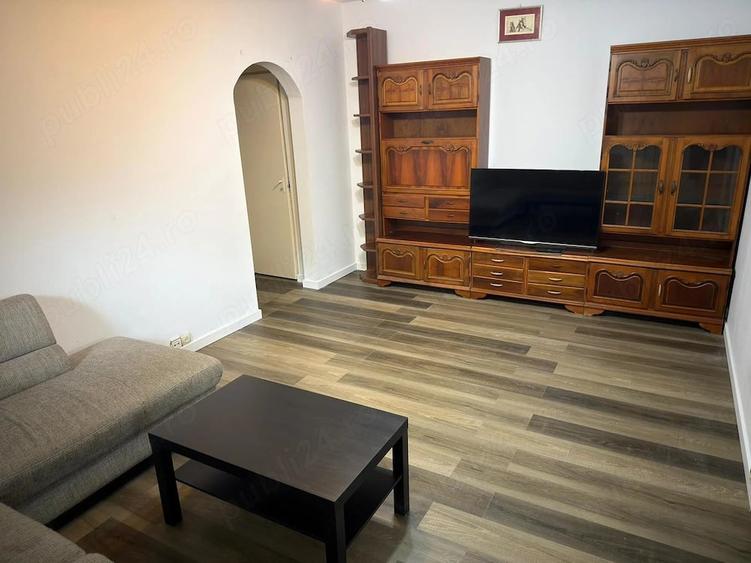 Apartament cu 2 camere semidecomandat în 1 Mai