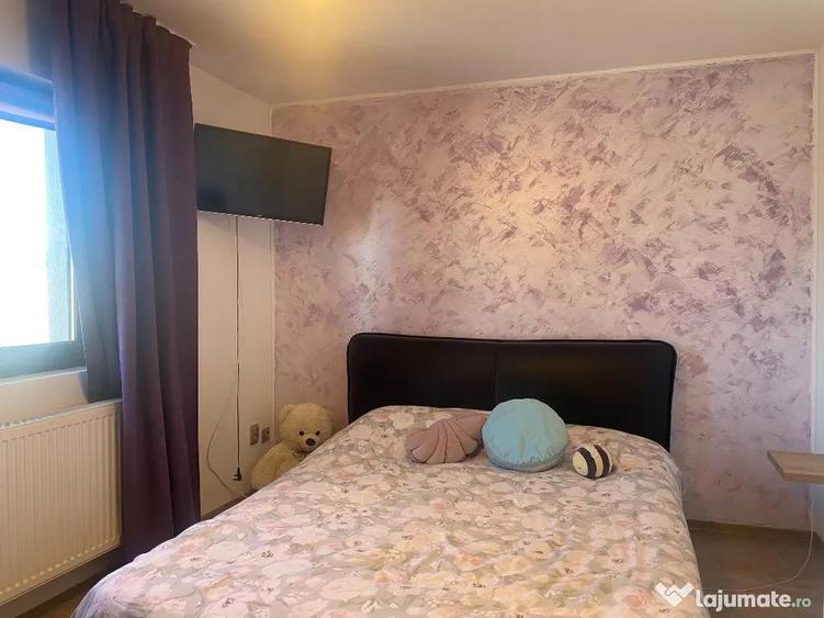 Casă cu 4 camere cu Teren 1200 Mp în Țintea