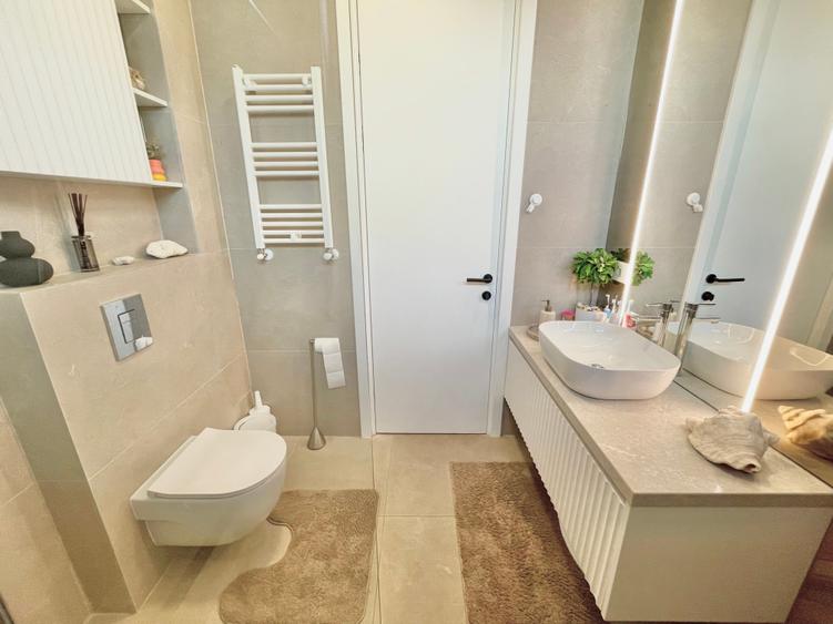Casă individuală cu 5 camere cu Teren 380 Mp în Pipera