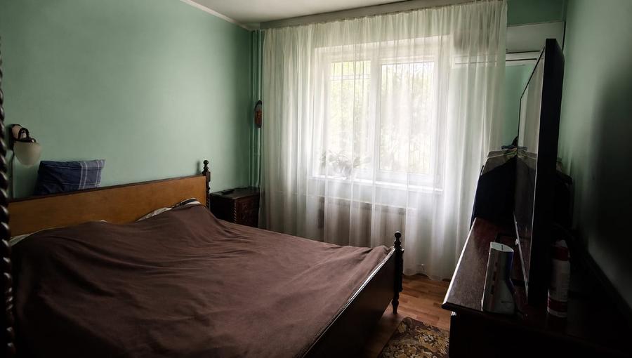 Apartament cu 2 camere semidecomandat în Berceni