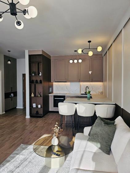 Apartament cu 2 camere semidecomandat în Florești