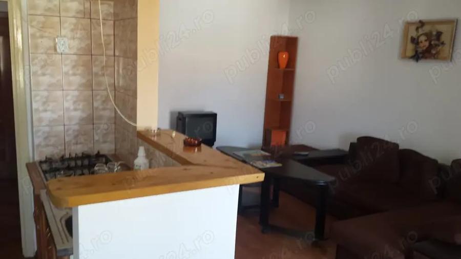 Apartament cu 2 camere decomandat în Delfinariu
