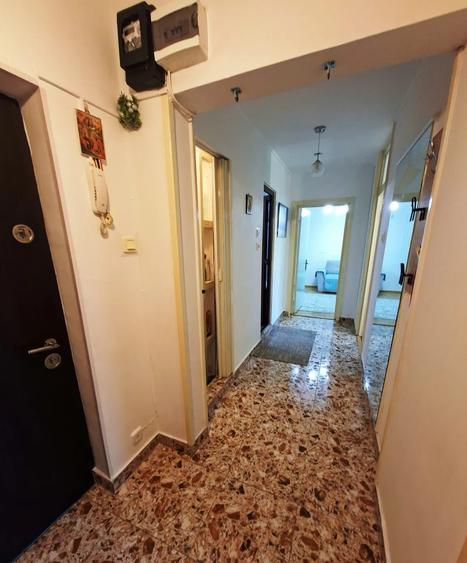 Apartament cu 2 camere decomandat în Iancului