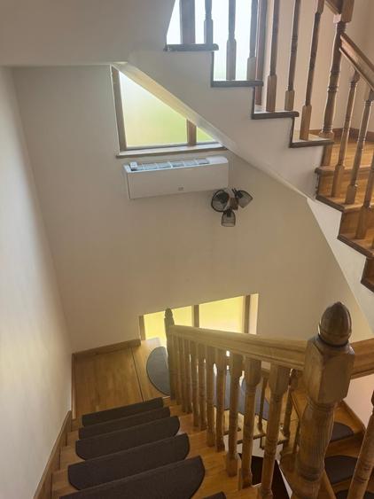 Casă cu 4 camere în Exterior Vest