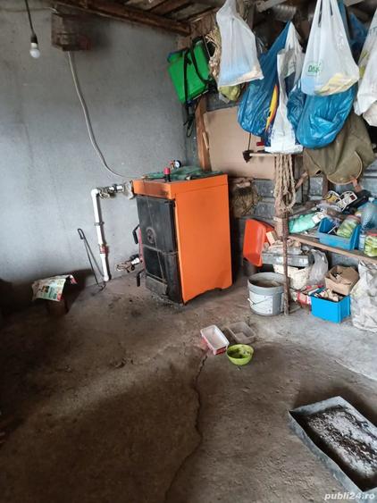 Casă cu 5 camere cu Teren 3000 Mp în Central
