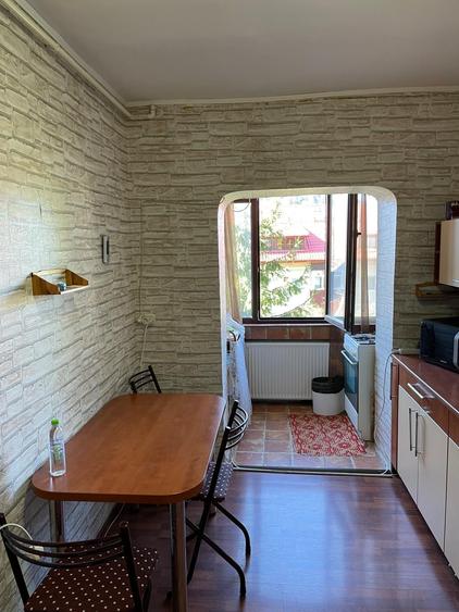 Apartament cu 3 camere, mobilat în Predeal