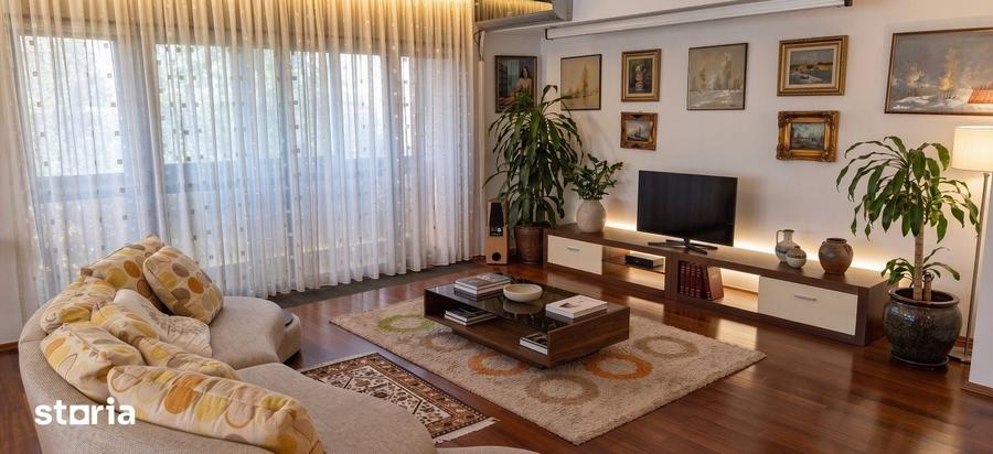 Apartament cu 7 camere în Titan