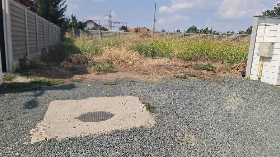 Teren Construcții intravilan de 1.1000000238419 mp, în Poltur