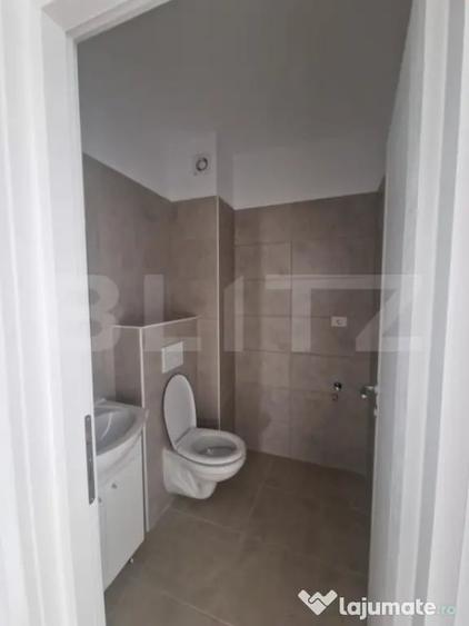 Apartament cu 3 camere decomandat în Sânpetru