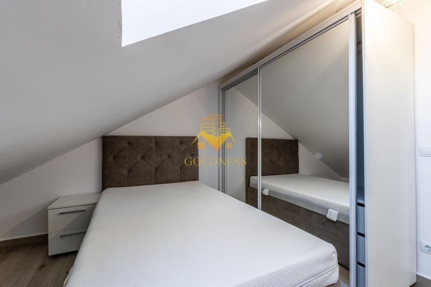 Apartament cu 3 camere semidecomandat în Central