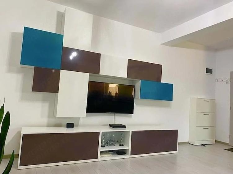 Apartament cu 2 camere semidecomandat în Giroc