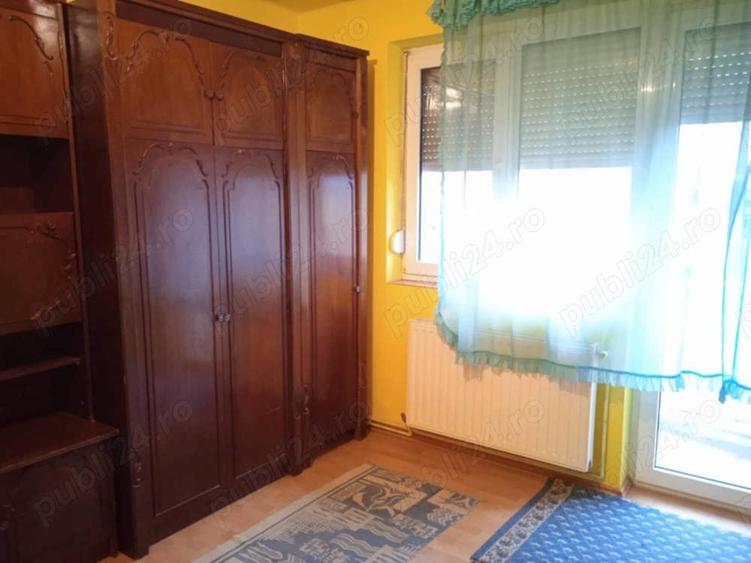 Apartament cu 2 camere decomandat în Carei