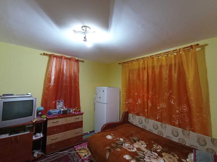 Casă cu 3 camere în Central