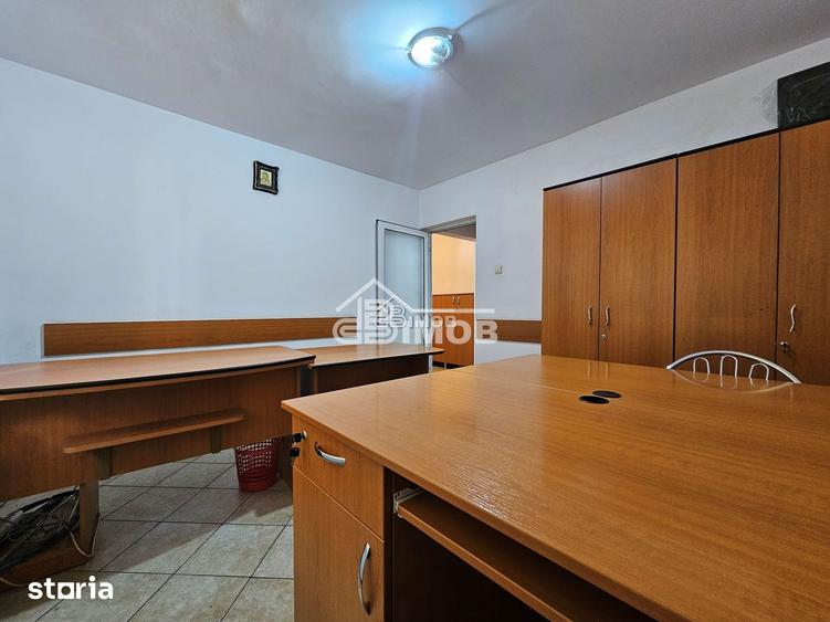 Apartament cu 3 camere decomandat în Micro 11