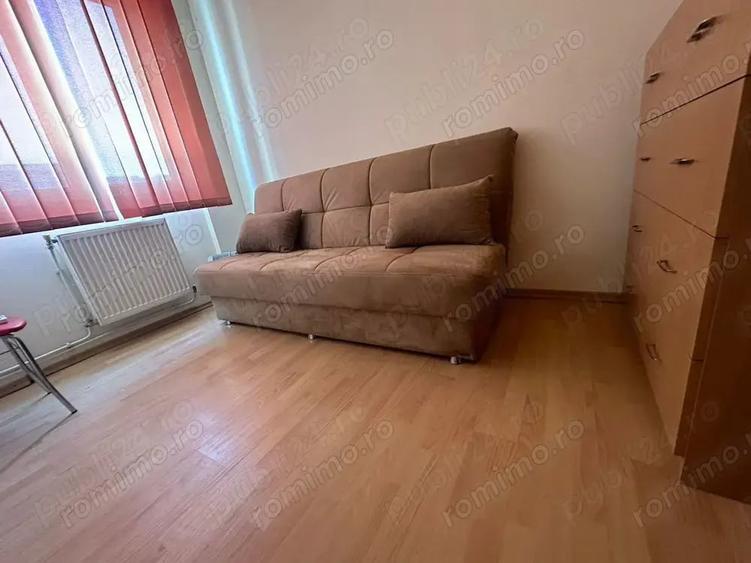 Apartament cu 2 camere decomandat în Calea București
