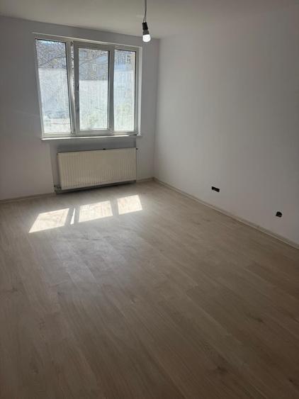 Apartament cu 2 camere decomandat în Mărăței