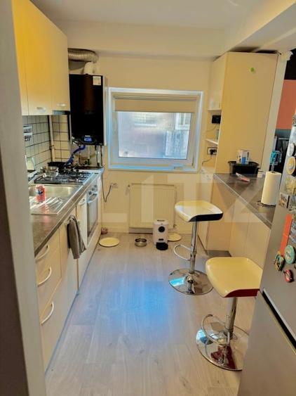 Apartament cu 2 camere semidecomandat, mobilat în Florești