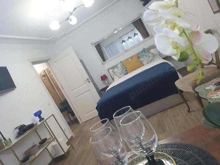 Garsonieră decomandată în Central