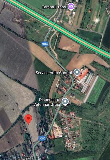 Teren de 4425 mp, în Lipia