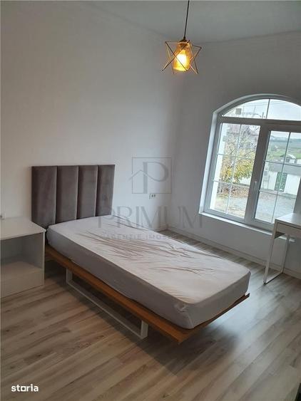 Casă cu 4 camere cu Teren 300 Mp în Central