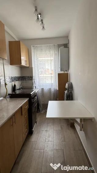 Apartament cu 2 camere semidecomandat în Central