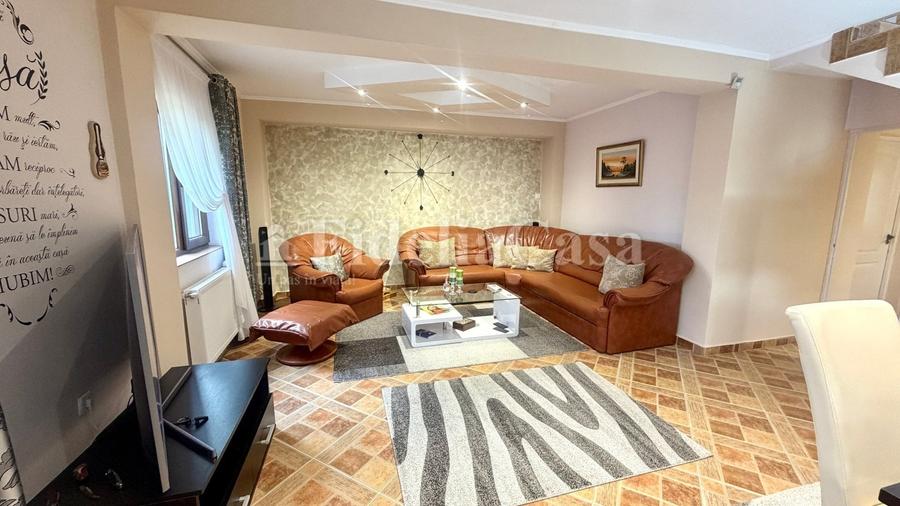 Casă cu 4 camere cu Teren 1453 Mp în Sculeni