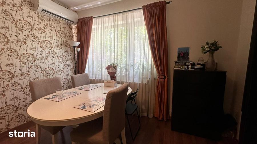 Casă cu 5 camere cu Teren 185 Mp în Vatra Luminoasă