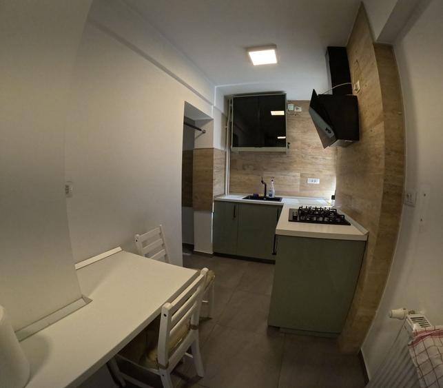 Apartament cu 2 camere semidecomandat în Cișmigiu