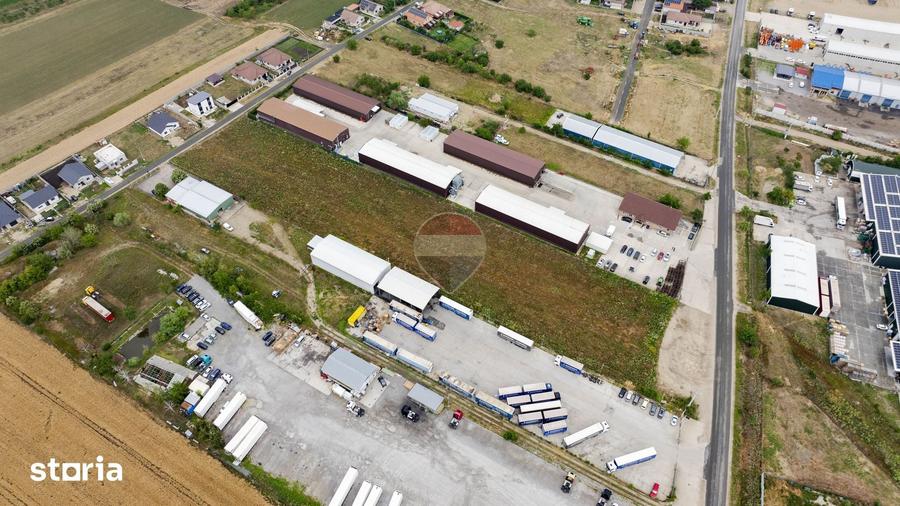 Teren de 11005 mp, în Borș