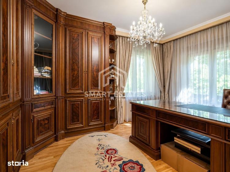 Casă cu 4 camere în Roșu