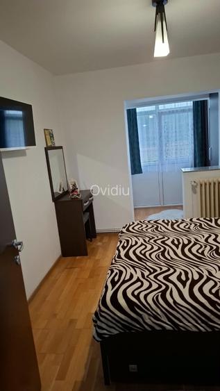 Vand apartament 4 camere
